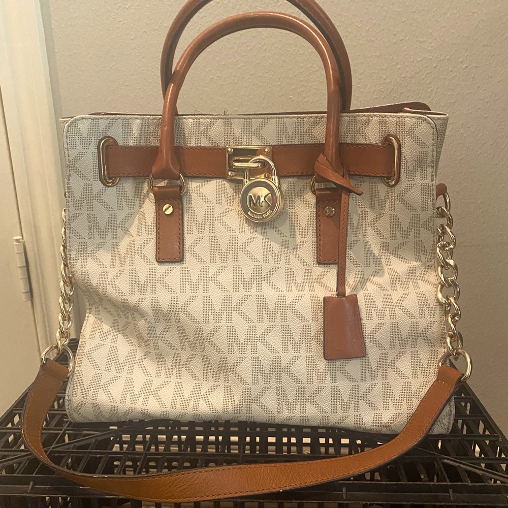 Michael Kors Hamilton Large Vanilla Logo Tote